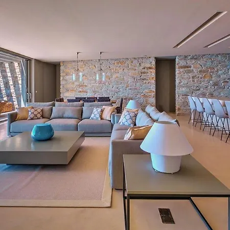 Vila One Br Private Honeymoon Peaceful Mylo With Living Close To Mylopotas